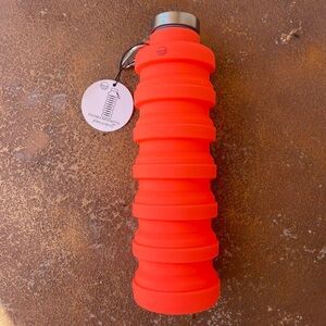 NWT FP Movement Exclusive 24oz Collapsible Carabiner Bottle